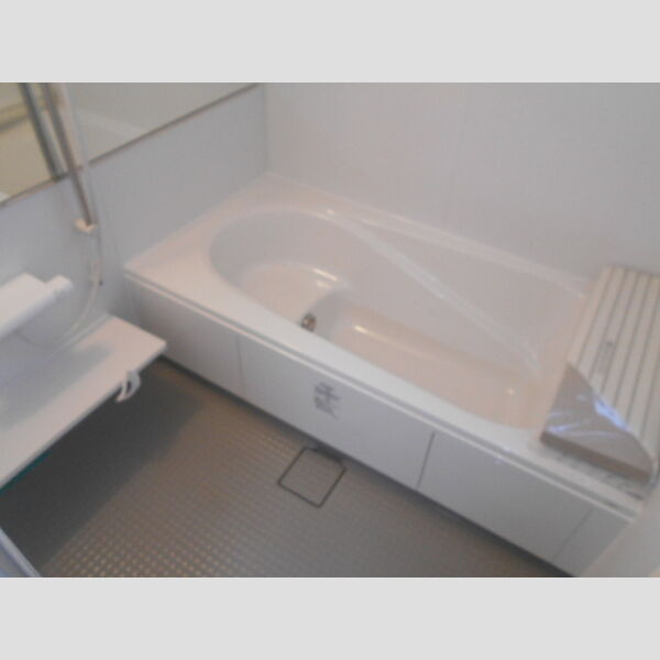 アゼリア松戸205号室 ユニットバス