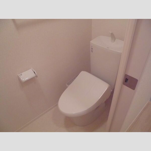 ヴェルドミールカシマⅡ103号室 温水洗浄暖房便座