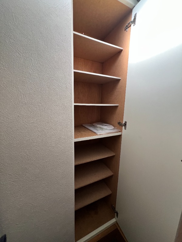 フローラマツノ2階 玄関