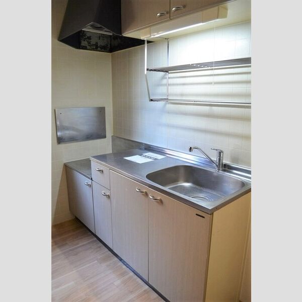 グリーンパーク白旗　A103号室 キッチン