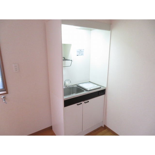 ＡＭＭＳ　ＯＫＡＭＵＲＡA103号室 キッチン