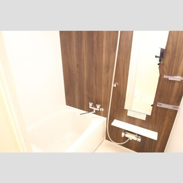 アンジュール神谷301号室 浴室