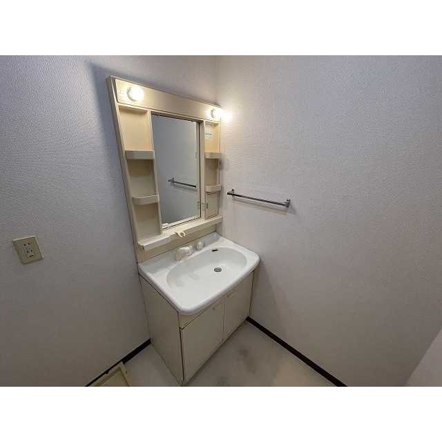クリオ辻堂参番館0102号室 洗面