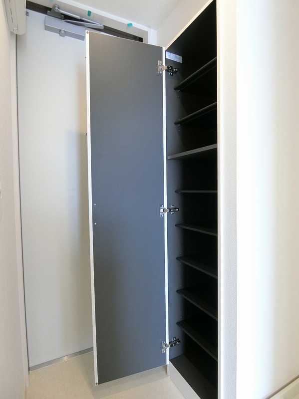 リブリ・三鷹 シューズボックス