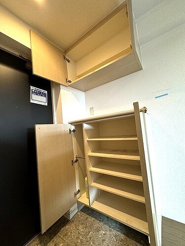 ライオンズマンション目白 下足入　※前回募集時2024年02月の写真