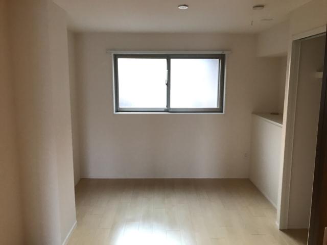 リヴァージュ登戸 洋室