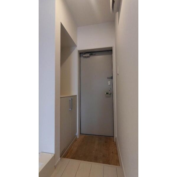 ラ・ブリーズ弐番館2303号室 玄関