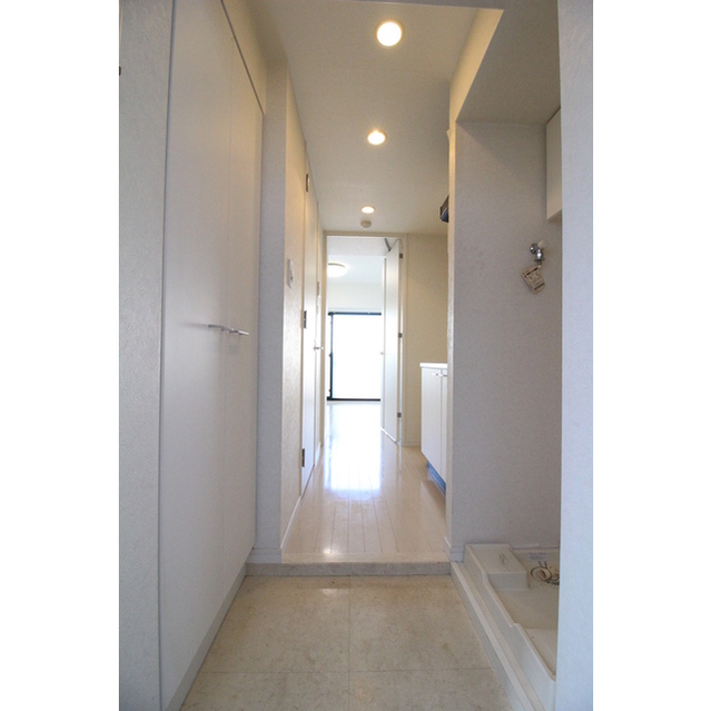 プレール・ドゥーク渋谷幡ヶ谷 玄関