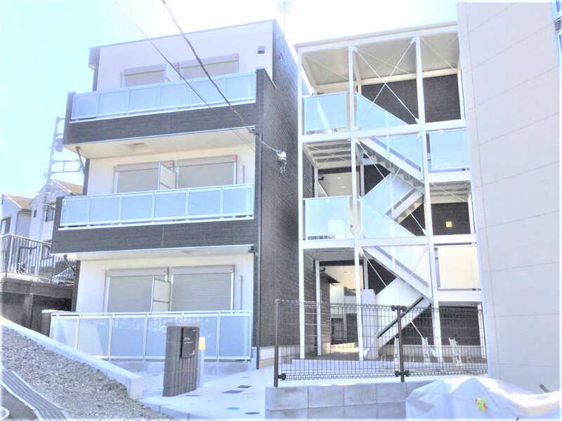 リブリ・ヒルトップ スクエア1階 外観