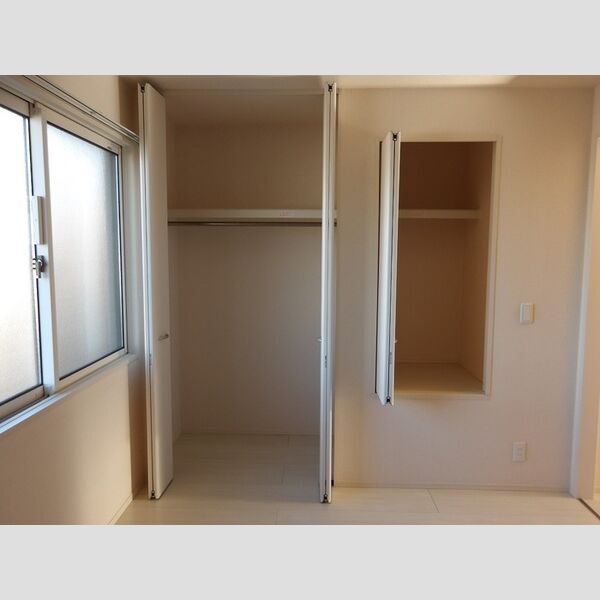 リベルタ クローゼット・物入