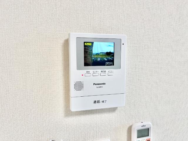 クレサンテーム202号室 カメラ付インターホン