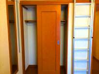 レオパレストーレイ 内観