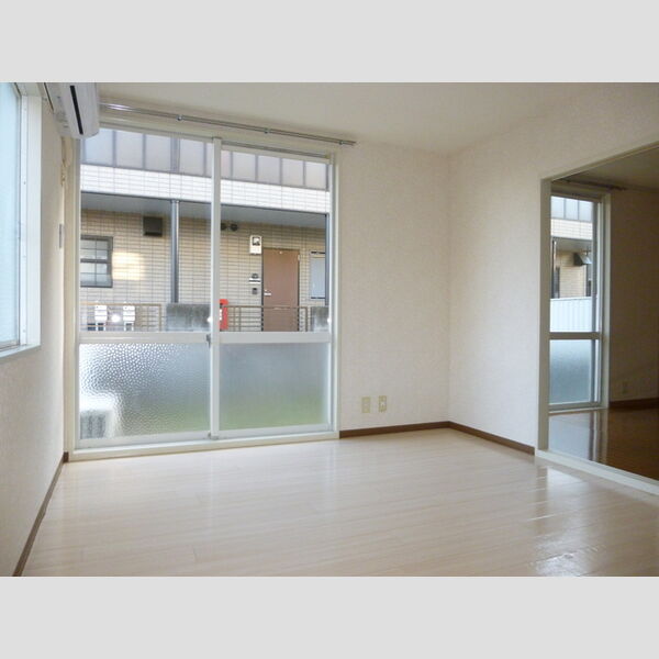 サニーコートカノウB101号室 洋室