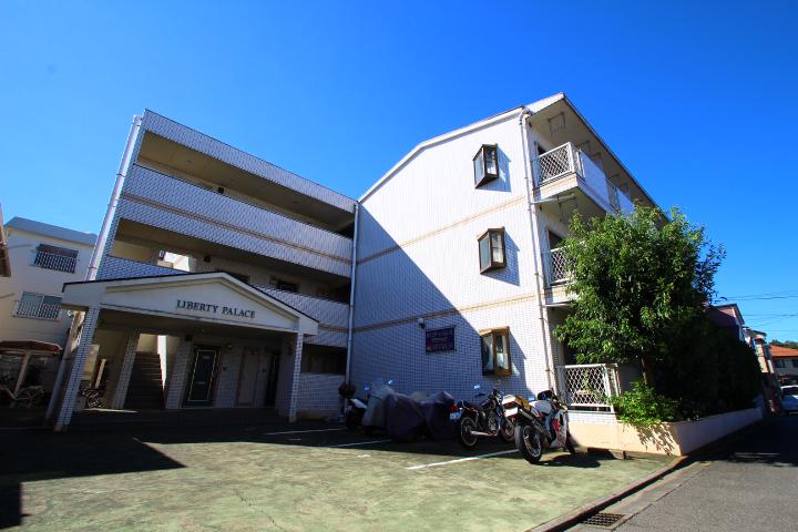リバティパレスの外観画像