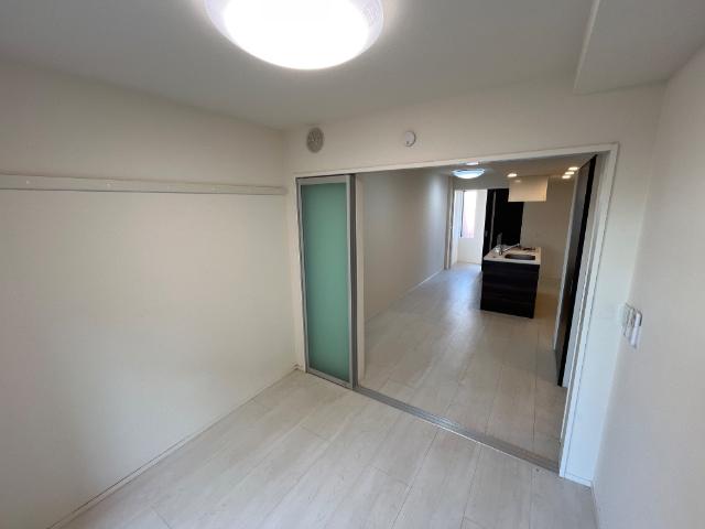 サンセット　ヒルズ（Sunset Hills） 洋室