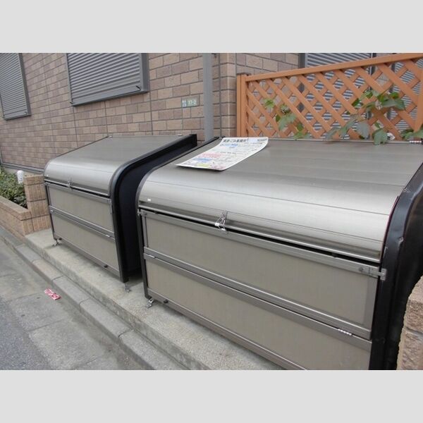 グランドブルージュ ゴミ置き場