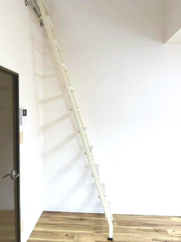 ソリッドリファイン玉川上水208号室 内観