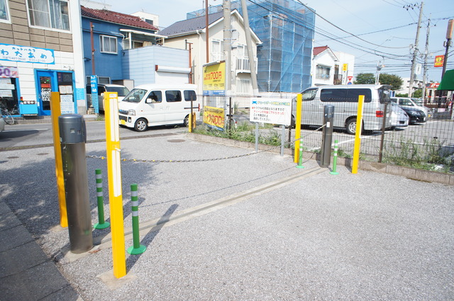 カサグランデ 駐車場入口