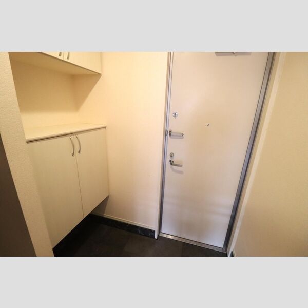 エーデルハイム 玄関