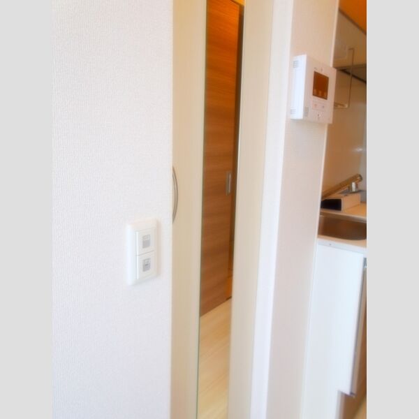 Poco a Poco106号室 玄関