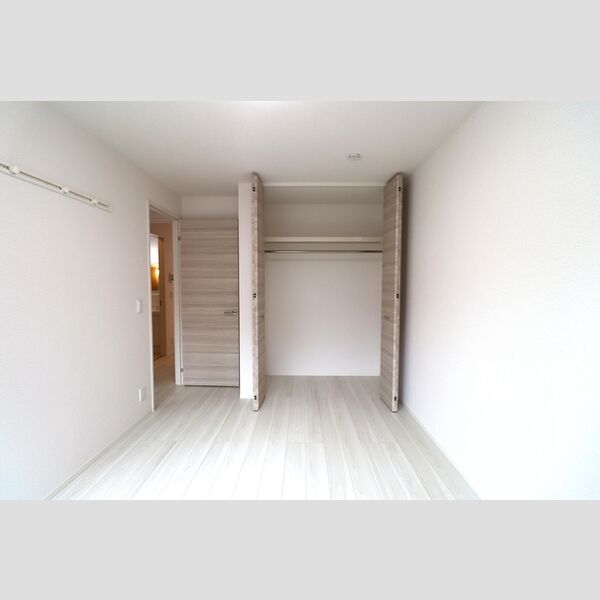 アマランス　B棟102号室 洋室