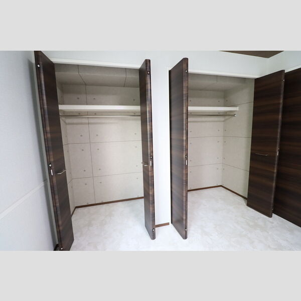 西臺　稀　上ノ臺(ニシダイマレウエノダイ)06号室 クローゼット