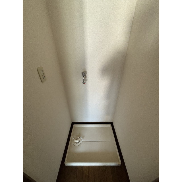 ヴェルディ下馬0205号室 室内洗濯機置場