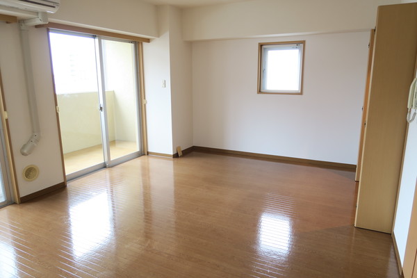 ジェネラスパレス6階 同建物別部屋の参考画像