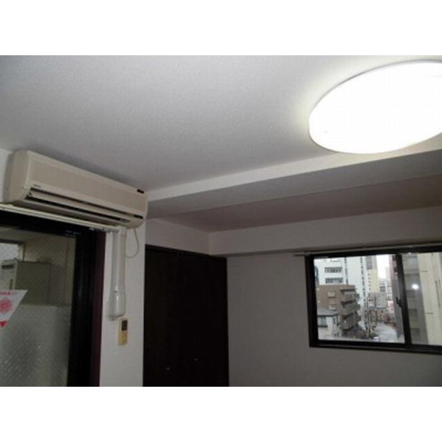 サンライズビル リビング