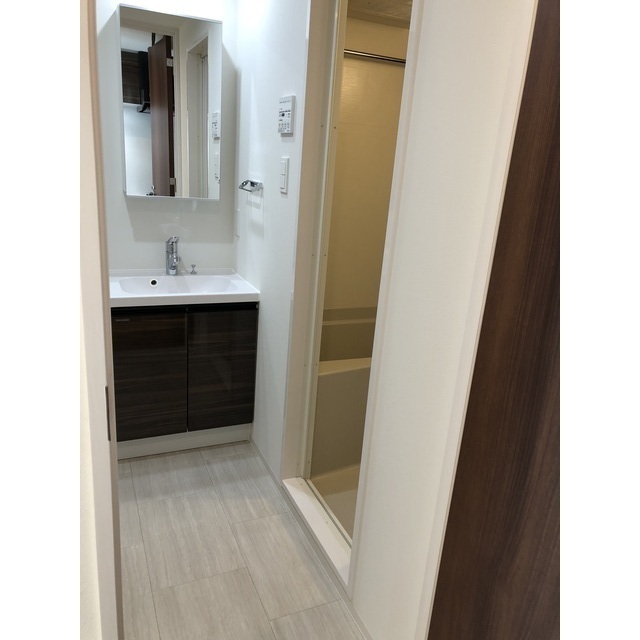 GENOVIA京成立石Ⅱ skygarden801号室 洗面