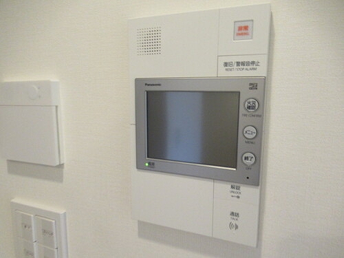 シティハウス目黒ザ・グランド7階 モニター付きインターホン