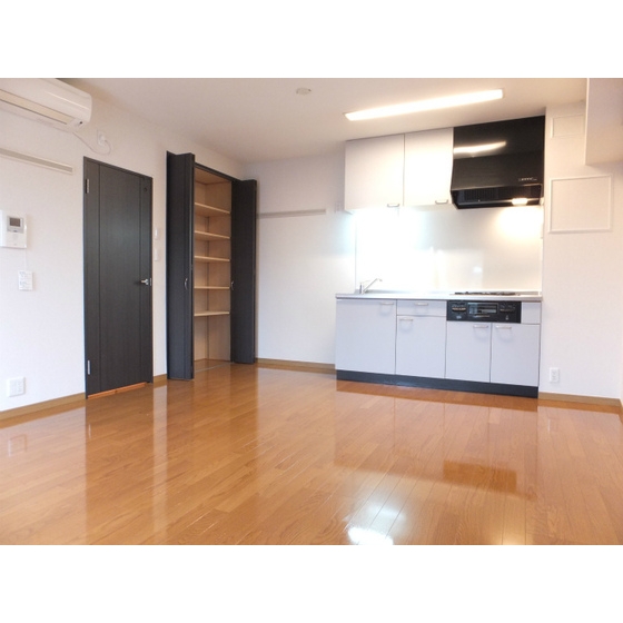 クオーレ西新宿0302号室 内観