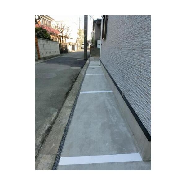 Casseta　Carina(カゼッタ　カリーナ) 駐車場