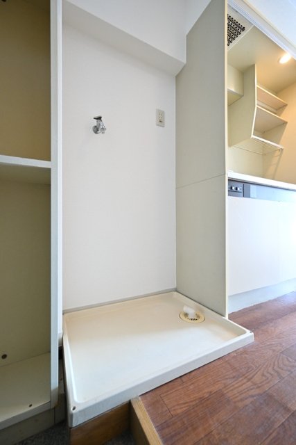 モナークマンション武蔵新城第2 室内洗濯機置場