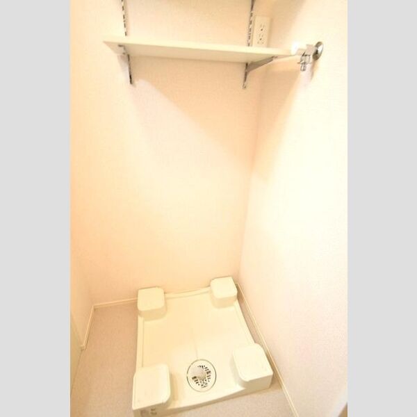 プレミアムコート　C101号室 洗濯機置き場