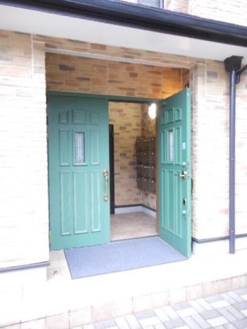 メイプル・ガーデン0105号室 エントランス