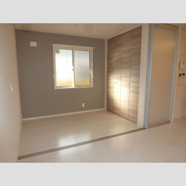 アイリス・ヒル202号室 洋室