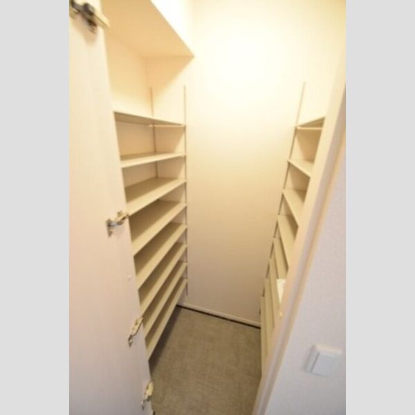 ティアレス　Ⅰ シューズクローク