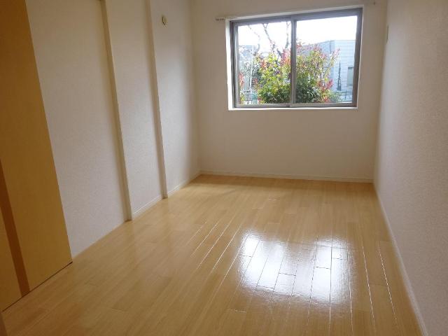 トリニティ　アコード 洋室７帖