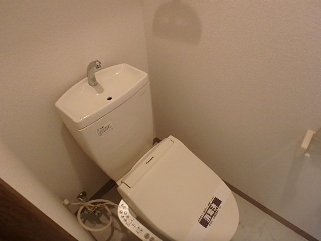 コンフォート日暮里 トイレ