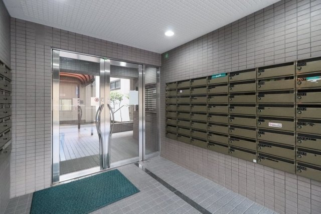 アーバンヒルズ早稲田6階 エントランス