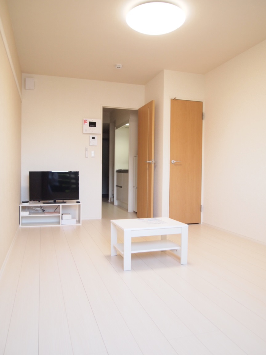 クレイノサンハイム 室内収納　家具家電付き