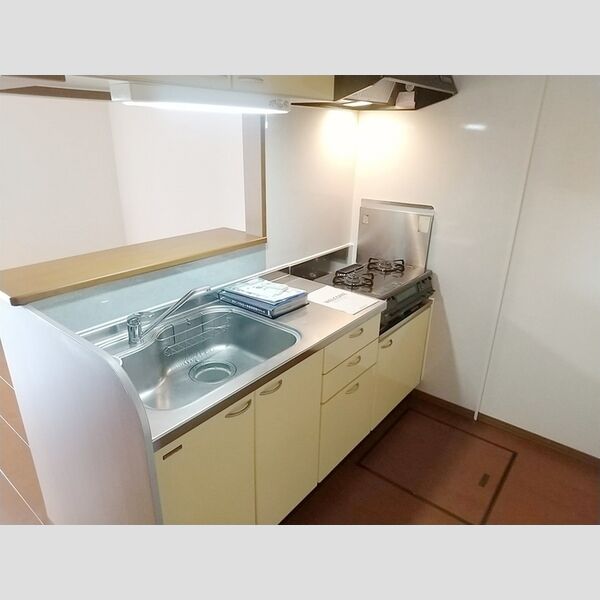 プラムハーベスト　ABC 明るいキッチン