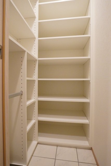 ＤｅＬＣＣＳ白山5階 収納