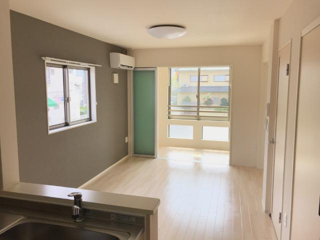 ルナ　クレセンテⅡ～Luna CrescenteⅡ～203号室 リビング