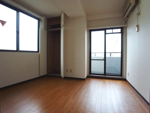 ハイステート池袋9階 同建物別部屋の参考画像