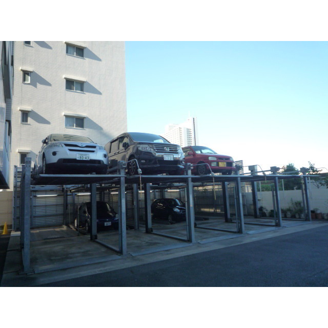 サンハイム清水0606号室 駐車場