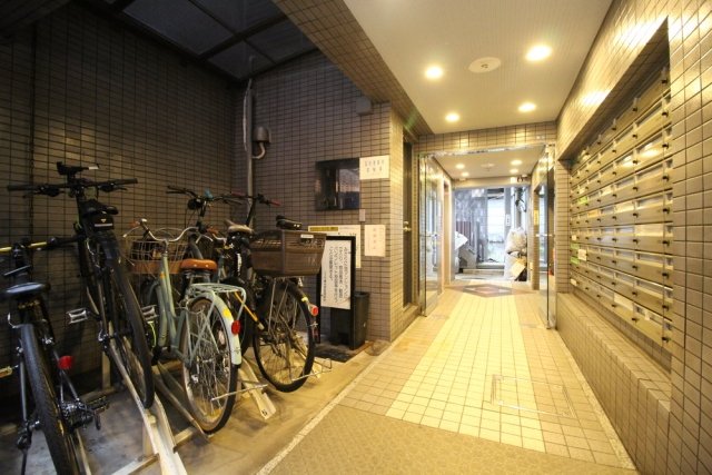 コスモ東池袋 エントランス