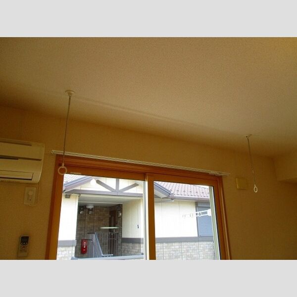 フラガンシア　東館201号室 室内物干し