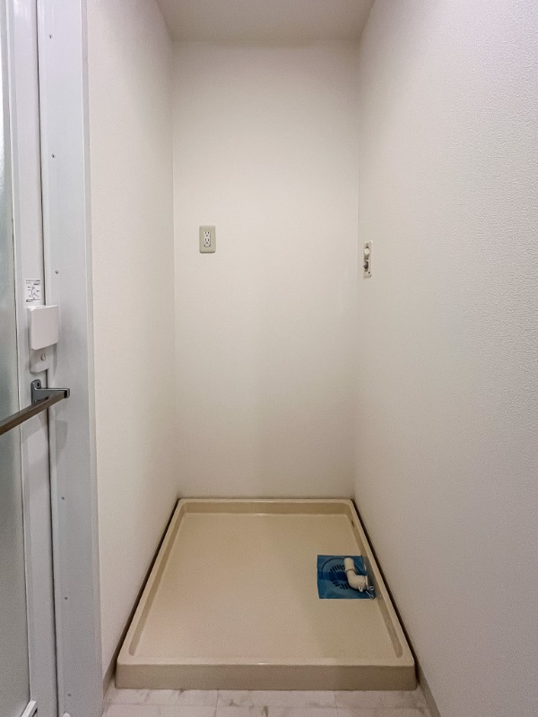 レジディア南千住5階 洗濯機置場